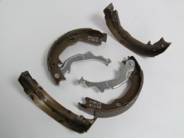 ручника колодки Хундай Соната IV-V (диск) - фото 2