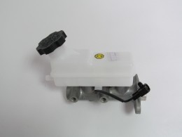Цилиндр тормозной главный (ГТЦ)  Starex/H-1/H-200 под МКПП без ABS 2000-2007 - фото 2