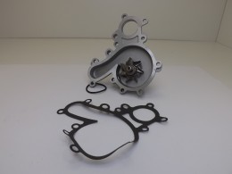 Насос воды 3UR-FE Toyota Land Cruiser Sequoia Tundra Lexus LX450D LX460 LX570 - фото 2