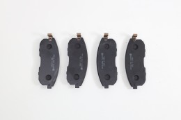 Колодки тормозные передние Максима 95-, Л200 96- - фото 1