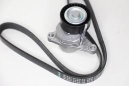 Комплект приводного ремня Chevrolet Aveo, Cruze, Lacetti, Nubira - фото 1