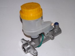 Цилиндр тормозной главный Mitsubishi Pajero (Митсубиси Паджеро 89-91) - фото 2