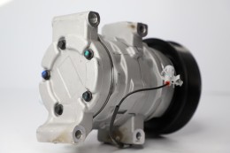 Компрессор кондиционера Toyota HiLux 2005- БЕЗ УПАКОВКИ - фото 1