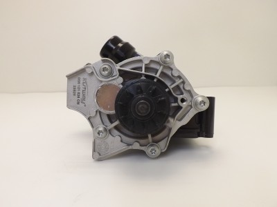 Насос воды AUDI A1 A3 A4 A5 A6 A7 Q2Q3 Q5 Q7 SKODA Karoq Kodiaq Octavia Superb VW Golf Jetta... - фото №1