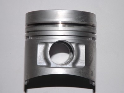 поршни с пальцами стд 4D56 LATE NEW комплект - фото №1