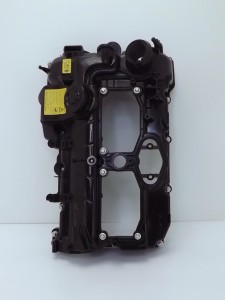 Крышка клапанная N20/N26 BMW 1 (F20/F21) 3 (F30/F31/F80) 4 (F32/F82) X4 (F26) 5 (F10/F11) - фото №1