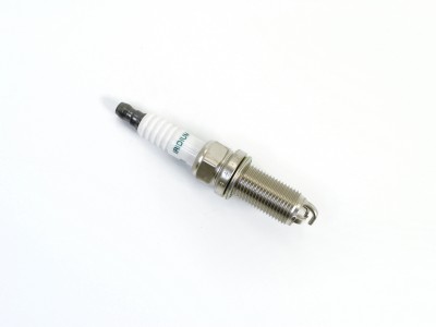 Свеча зажигания Toyota Crown Majesta Dyna Hiace Mark X Lexus GS350 GS430 GS460 GS450H IS250... - фото №1
